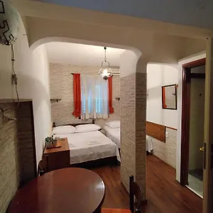 https://deni-guest-house.splithotels.org