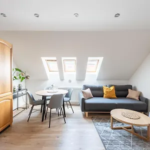B.o.b. Klimentska Apartamento